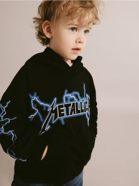 Bluza oversize Metallica - czarny. Czarne bluzy i bluzki niemowlęce Reserved, bez wzorów, z bawełny, bez ramiączek, bez kaptura. W wyprzedaży za 39.99 zł.