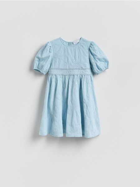 Sukienka z cekinami - jasnoniebieski. Niebieskie sukienki dziewczęce Reserved, bez wzorów, z bawełny, bez ramiączek. Za 129.99 zł.