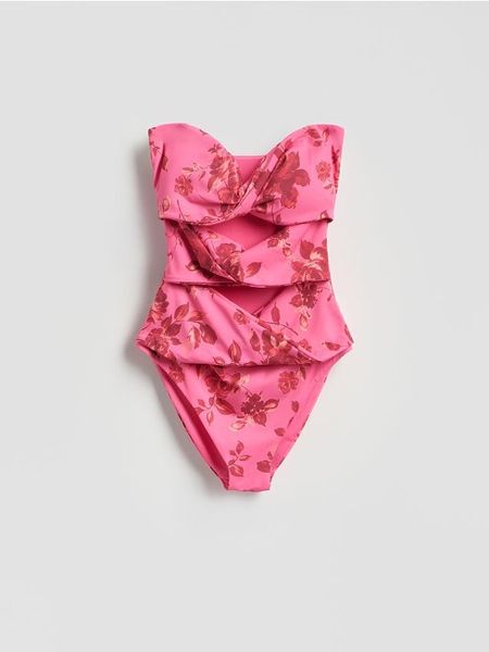 Jednoczęściowy strój plażowy - fioletowy. Fioletowe stroje jednoczęściowe damskie Reserved, bez wzorów. Za 129.99 zł.