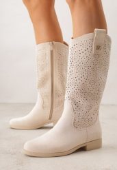 Beżowe Botki Typu Kowbojki Ażurowe Ozdobione Metaliczną Aplikacją Iomosa. Brązowe botki damskie Born2be, prążkowane, biznesowe, bez obcasa, na płaskiej podeszwie, bez zapięcia. Za 149.99 zł.