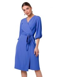 Stylove Sukienka w kolorze niebieskim rozmiar: M. Niebieskie sukienki damskie Stylove, m, bez wzorów, z tkaniny, bez kołnierzyka, bez ramiączek, midi, kopertowe. Za 277.36 zł.