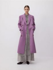 Dwurzędowy płaszcz z wełną - jasnofioletowy. Fioletowe płaszcze damskie Reserved, l, bez wzorów, z tkaniny. W wyprzedaży za 499.99 zł.