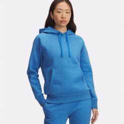 Bluza Damska Nierozpinana Z Kapturem Under Armour Rival Fleece Hoodie. Niebieskie bluzy sportowe damskie Under Armour, bez wzorów, bez ramiączek, z kapturem. Za 239.99 zł.