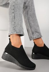 Czarne Buty Sportowe Mellasia. Czarne buty sportowe na co dzień damskie Renee, z aplikacjami. Za 49.99 zł.