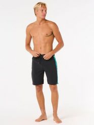 Rip Curl Szorty kąpielowe "Mirage 3/2/1 Ultimate" w kolorze czarnym ze wzorem rozmiar: 30. Czarne szorty sportowe męskie Rip Curl, z materiału, outdoorowe. Za 148.61 zł.