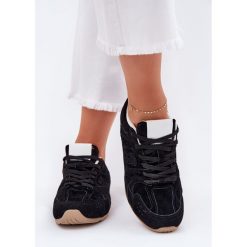 Buty Sportowe Damskie Z Eko Zamszu Czarne. Czarne buty sportowe na co dzień damskie bez wzorów. Za 81.18 zł.