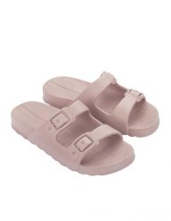 Klapki damskie Ipanema Duo Day. Czerwone klapki damskie Ipanema, bez wzorów, z materiału, bez obcasa. Za 87.99 zł.