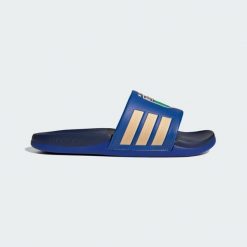 Klapki adilette Comfort 2.0 Włochy. Białe klapki damskie Adidas, bez wzorów, bez obcasa. Za 219.00 zł.