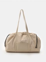 Duża nylonowa torba na ramię - beżowy. Brązowe torebki klasyczne damskie Sinsay, bez wzorów, z nylonu, duże, bez dodatków. Za 59.99 zł.