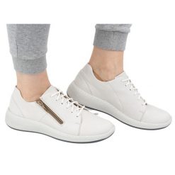 WASAK Półbuty damskie sneakersy skórzane 0602W białe. Białe półbuty damskie bez wzorów, ze skóry, bez obcasa. Za 408.14 zł.
