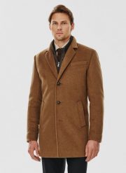 PAKO LORENTE – Kamelowy płaszcz męski z odpinaną stójką. Płaszcze męskie Pako Lorente, na zimę, m, bez wzorów, z poliesteru, eleganckie. Za 499.99 zł.