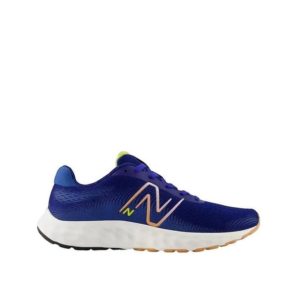 Buty do biegania New Balance 520v8 Białe. Białe obuwie do biegania damskie New Balance. Za 414.55 zł.