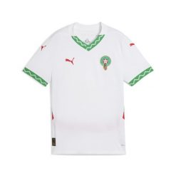 Młodzieżowa koszulka wyjazdowa Maroko 2025 PUMA White Fast Green Red. Biała bluzki damskie Puma, m, bez wzorów, młodzieżowe, bez kołnierzyka, bez ramiączek. W wyprzedaży za 297.00 zł.