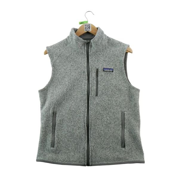 Second life - Kurtka polarna damska szara - Stan bardzo dobry. Szare kurtki damskie Patagonia, m, bez wzorów, z polaru, bez kaptura. Za 228.66 zł.