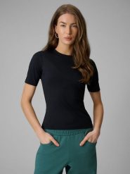 4F T-shirt slim gładki damski - czarny M. Czarne t-shirty damskie 4f, m, bez wzorów, z materiału, bez kołnierzyka. Za 79.99 zł.