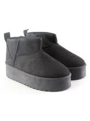 C'M Botki zimowe w kolorze czarnym rozmiar: 38. Czarne botki damskie C'M, na zimę, bez obcasa, na platformie, bez zapięcia. Za 165.31 zł.