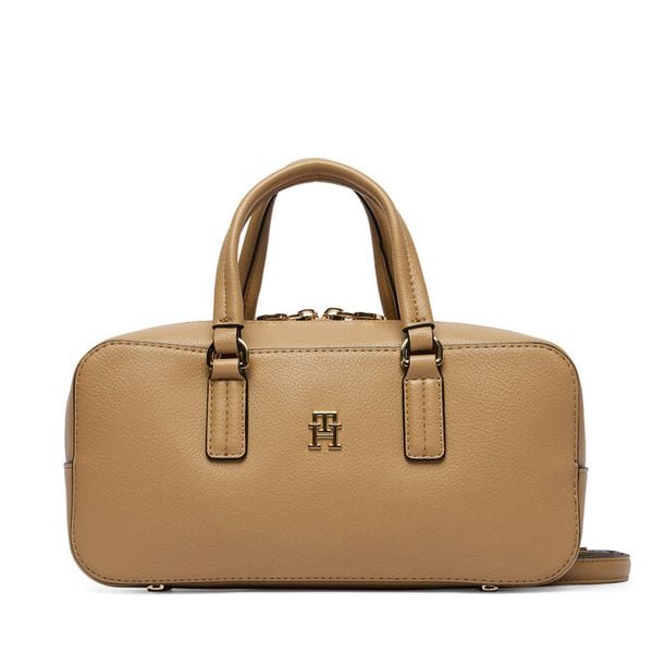 Torebka Tommy Hilfiger. Brązowe torebki klasyczne damskie Tommy Hilfiger, bez wzorów, bez dodatków. Za 649.99 zł.