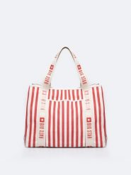 Torba damska z tkaniny w paski czerwona Mavia 603. Czerwone torebki klasyczne damskie Big Star, bez wzorów, z tkaniny, bez dodatków. W wyprzedaży za 79.99 zł.