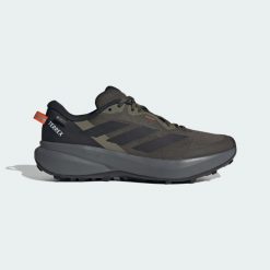 Buty do biegów przełajowych Terrex Tracefinder Plus GORE-TEX. Czarne obuwie do biegania damskie Adidas. Za 529.00 zł.