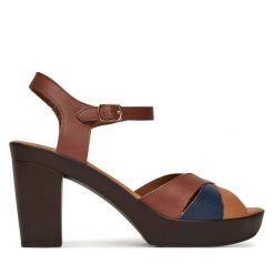 Sandały Lasocki. Brązowe sandały damskie Lasocki, bez wzorów, bez obcasa, na słupku. Za 169.99 zł.