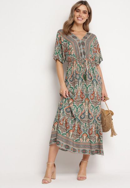 Zielono-Brązowa Sukienka Maxi z Wiskozy w Stylu Boho z Wzorem Paisley i Gumką w Pasie Naroli. Zielone sukienki damskie Born2be, na spacer, na lato, l, bez wzorów, z wiskozy, boho, bez kołnierzyka, bez ramiączek, maxi. Za 79.99 zł.