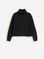 Wełniany sweter - czarny. Czarne swetry klasyczne damskie Reserved, l, z wełny, bez kołnierzyka. Za 199.99 zł.