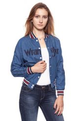 DAMSKA KURTKA PRZEJŚCIOWA WRANGLER BOMBER JACKET RETRO ACTIVE W412FD123 112128765. Niebieskie kurtki damskie Wrangler, xs, bez wzorów, z jeansu, bez kaptura. W wyprzedaży za 129.99 zł.