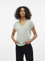 Vero Moda Koszulka w kolorze beżowo-turkusowym rozmiar: XS. Brązowe bluzki damskie Vero Moda, xs, bez wzorów, bez kołnierzyka. Za 28.51 zł.