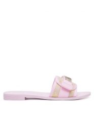 Guess Klapki FLJELY FAL19 Różowy. Czerwone klapki damskie Guess, z aplikacjami, z materiału, bez obcasa. Za 419.99 zł.