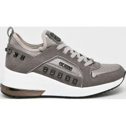 Guess Jeans - Buty FL5JULFAB12. Szare buty sportowe na co dzień damskie Guess Jeans, z aplikacjami, z gumy. Za 629.90 zł.