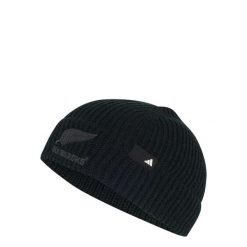 Czapka typu beanie All Blacks. Czarne czapki męskie Adidas, bez wzorów, z dzianiny, klasyczne. Za 129.00 zł.