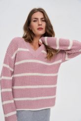 Sweter w paski różowy. Czerwone swetry klasyczne damskie MOODO, l, bez kołnierzyka. Za 99.99 zł.