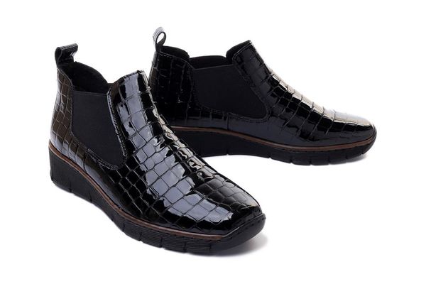 RIEKER 53794-01 black, botki/sztyblety damskie. Czarne botki damskie Rieker, na zimę, z tkaniny, bez obcasa, bez zapięcia. Za 297.42 zł.