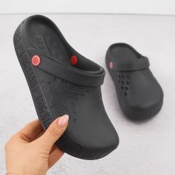 Klapki damskie chodaki szare Big Star II275013. Szare klapki damskie Big Star, bez wzorów, z materiału, bez obcasa. Za 59.99 zł.