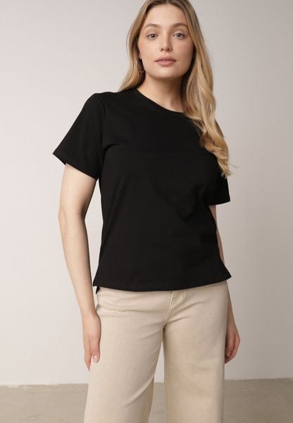 Czarny T-shirt z Bawełny z Dłuższym Tyłem i Rozcięciami po Bokach Cordalea. Czarne t-shirty damskie Born2be, m, bez wzorów, z bawełny, bez kołnierzyka. Za 24.99 zł.