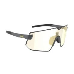 Okulary przeciwsłoneczne z węglowego materiału, z powłoką hydrofobową i fotochro. Czarne okulary przeciwsłoneczne damskie AZR. Za 553.00 zł.