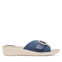 Klapki Go Soft. Niebieskie klapki damskie GO SOFT, bez wzorów, bez obcasa. Za 119.99 zł.
