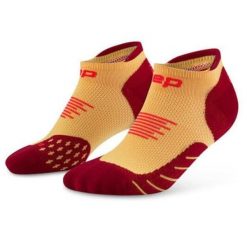 Damskie skarpety kompresyjne do biegania stopki sportowe Core Run. Czerwone skarpetki damskie CEP, bez wzorów, z elastanu. Za 69.00 zł.