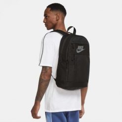 Plecak Nike Elemental. Czarne plecaki damskie Nike, bez wzorów, sportowe. Za 140.99 zł.