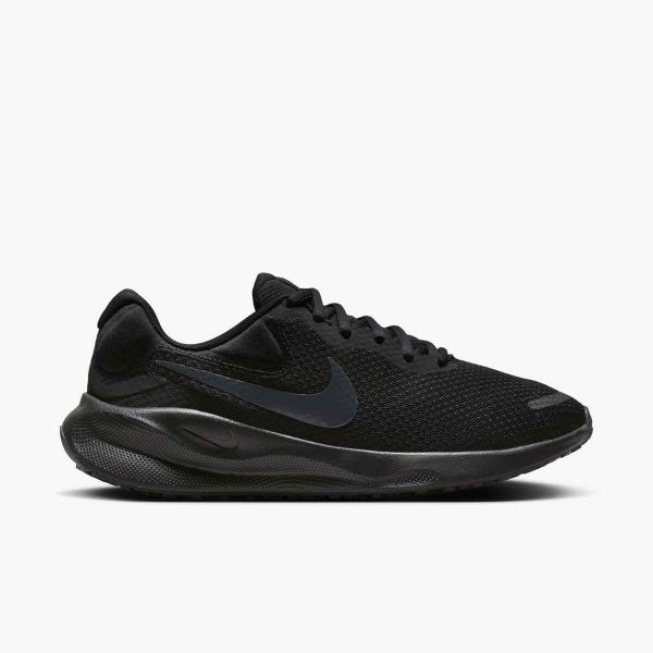 Buty do chodzenia damskie Nike Revolution 7. Czarne obuwie do biegania damskie Nike, nike revolution. Za 315.00 zł.