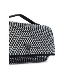 Torebka Guess. Czarne torebki klasyczne damskie Guess, z aplikacjami, wizytowe, bez kołnierzyka, bez ramiączek. Za 659.99 zł.