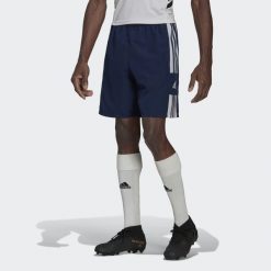 Spodenki męskie adidas Squadra 21 Downtime. Białe szorty męskie Adidas, bez wzorów, sportowe. Za 87.67 zł.