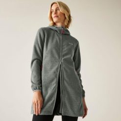 Bluza turystyczna damska Bloomfield. Fioletowe bluzy bez kaptura damskie Regatta, z poliesteru. W wyprzedaży za 199.99 zł.