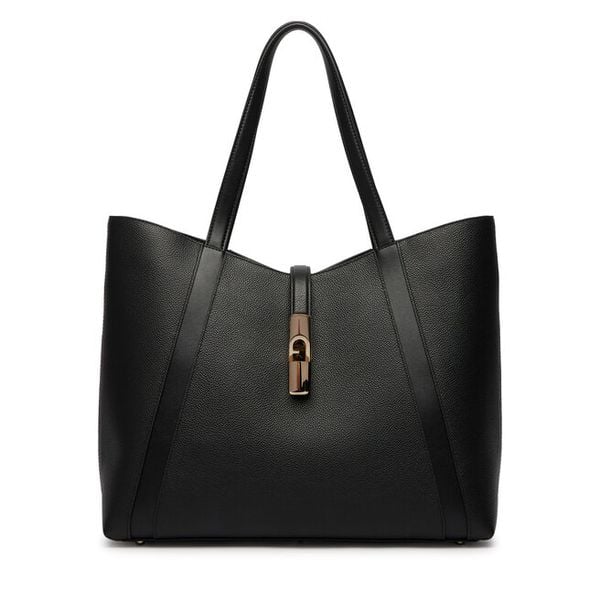 Torebka Furla. Czarne torebki klasyczne damskie Furla, bez wzorów, bez dodatków. Za 1,439.00 zł.