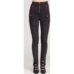 LEGGINSY PATRIZIA PEPE. Czarne legginsy damskie Patrizia Pepe, bez wzorów. Za 494.50 zł.