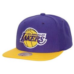 Czapka z daszkiem do koszykówki Mitchell & Ness NBA Los Angeles Lakers. Czapki męskie Mitchell & Ness, bez wzorów, sportowe. Za 149.00 zł.