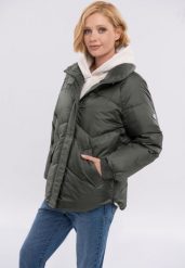Kurtka oversize J-DALLA. Kurtki damskie Volcano, s, bez wzorów, z materiału, bez kaptura. Za 319.99 zł.