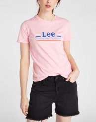 T-SHIRT DAMSKI LEE ESSENTIAL SLIM TEE SLIM FIT LA PINK L41HEPNL 112108965. Różowe t-shirty damskie Lee, l, bez wzorów, bez kołnierzyka. Za 69.99 zł.
