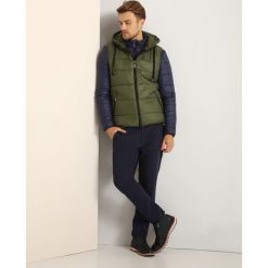 KURTKA KRÓTKA MĘSKA. Brązowe kurtki męskie TOP SECRET, na jesień, m, bez wzorów, klasyczne, bez kaptura. W wyprzedaży za 119.99 zł.