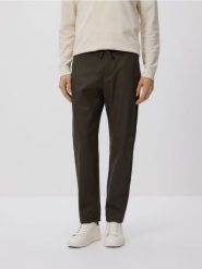 Spodnie carrot fit - zielony. Zielone spodnie materiałowe męskie Reserved, bez wzorów, z lyocellu. Za 149.99 zł.